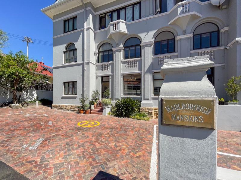 To Let 2 Bedroom Property for Rent in Bantry Bay Western Cape